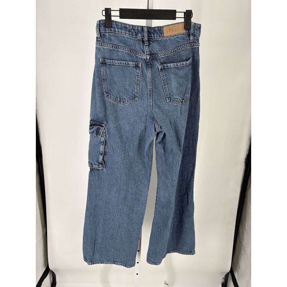 PacSun High Rise Wide Leg Cargo Jeans Medium Wash Denim - Picture 2 of 6